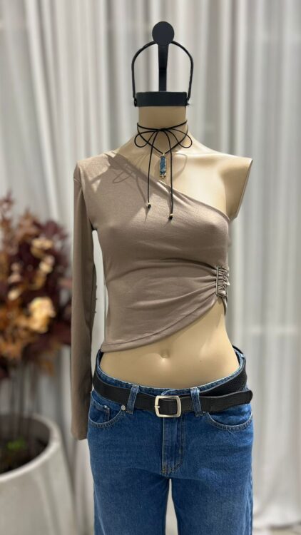 T162 - TOP UNA MANGA HEBILLA - MODAL GAMUZADO - Imagen 2