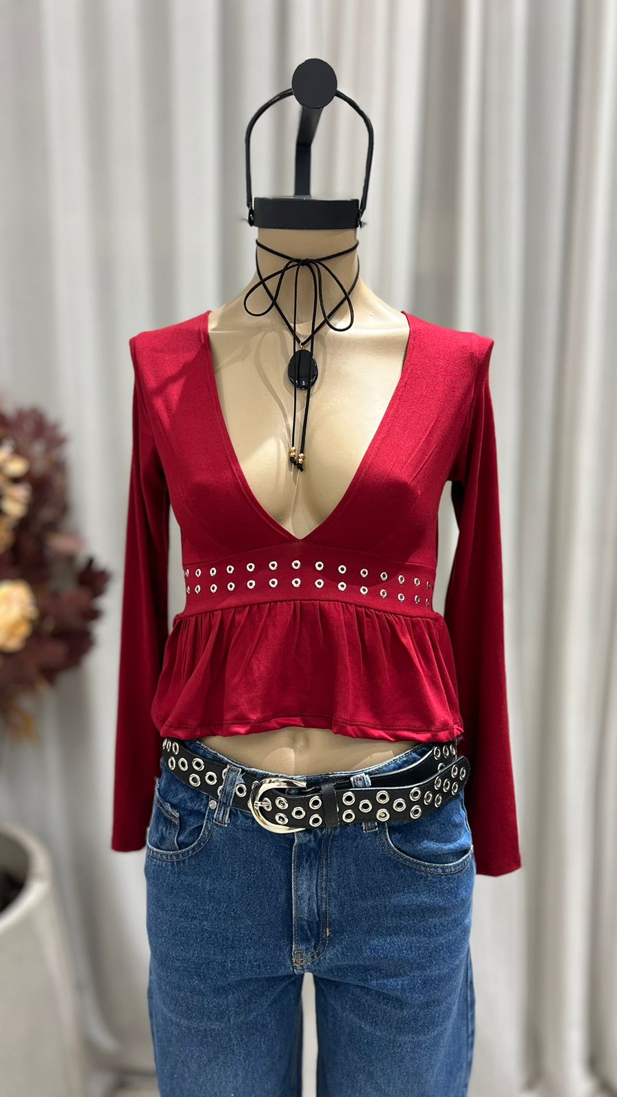 T195 - TOP ESCOTE V VOLADO HOTFIX - MODAL SOFT - Imagen 3