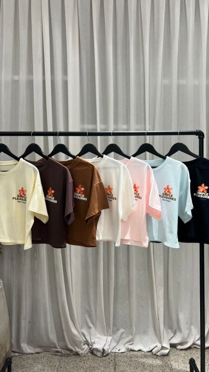 R25 - REMERA CROP " SIMPLE " - JERSEY - Imagen 3