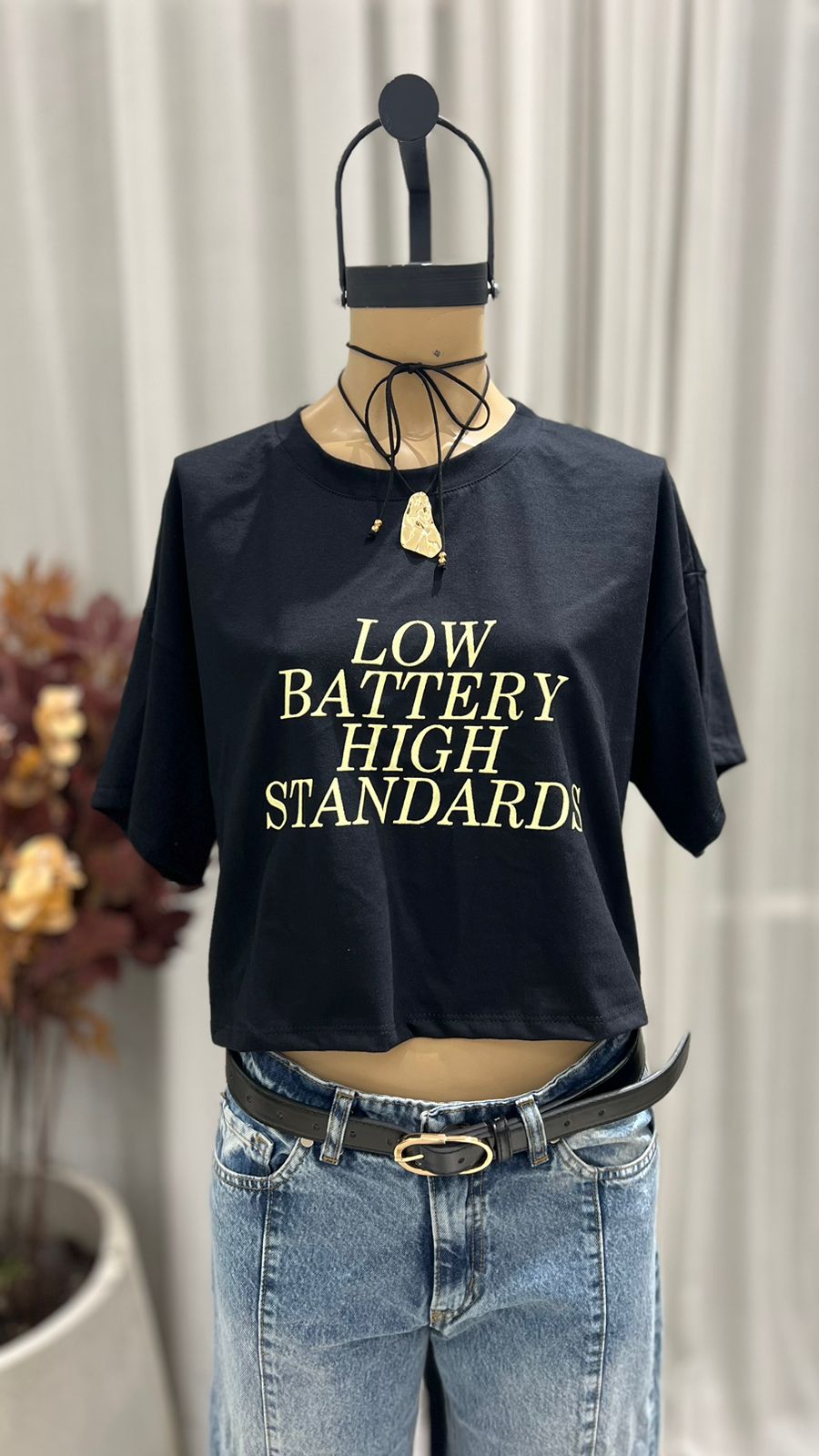 R28 - REMERA CROP "LOW" - JERSEY