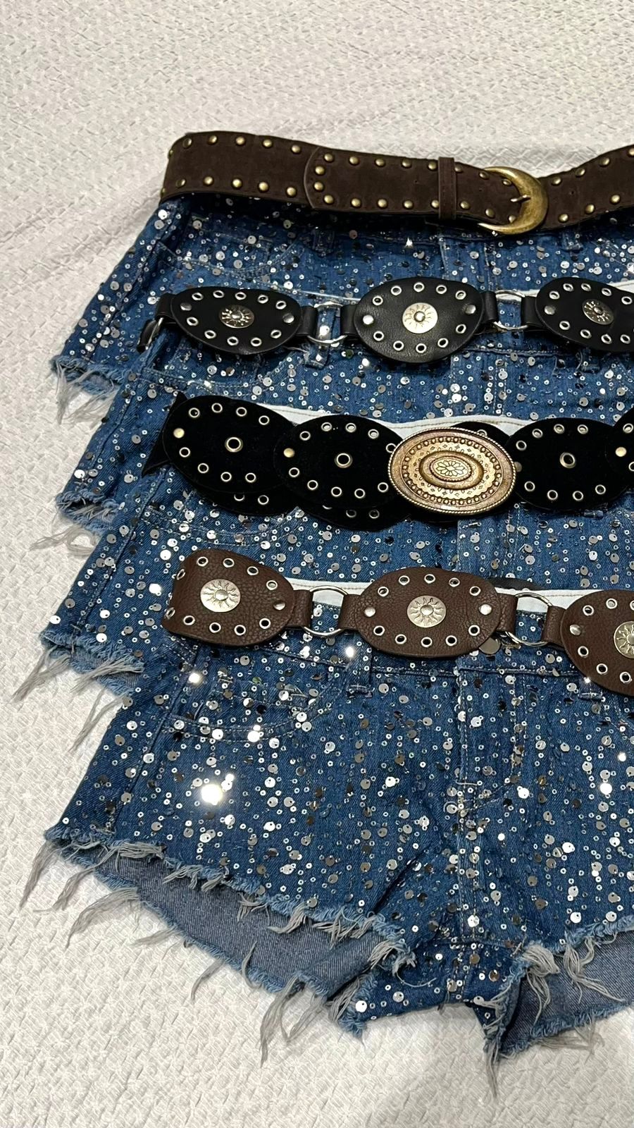 P75 - SHORT TB - JEAN DENIM LENTEJUELAS