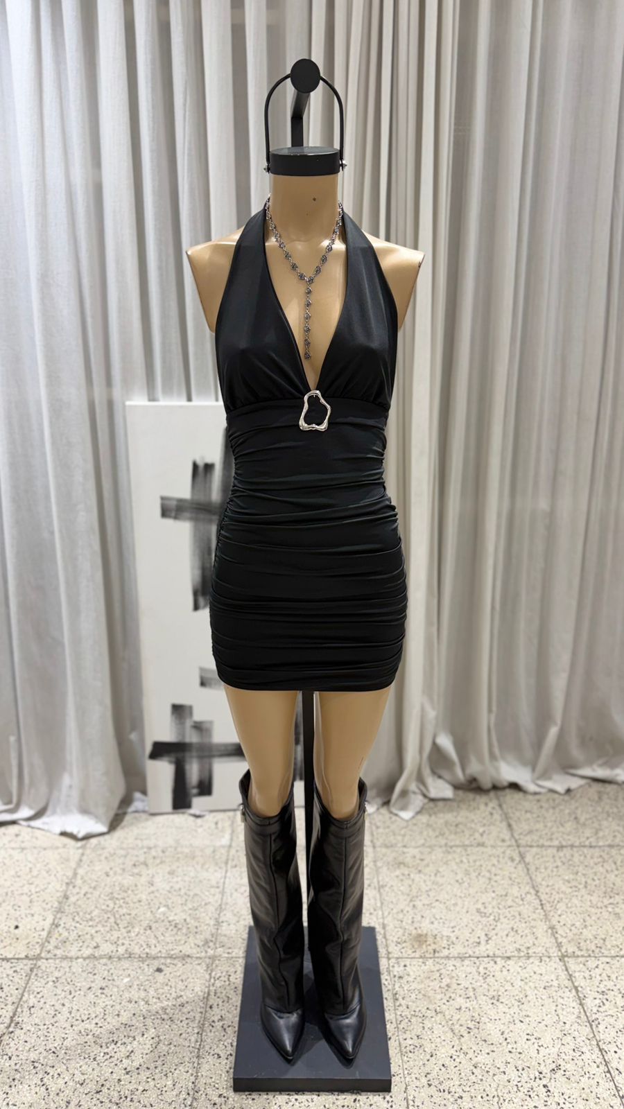 V102 – VESTIDO MARILYN ACCESORIO NUBE – TRICOT