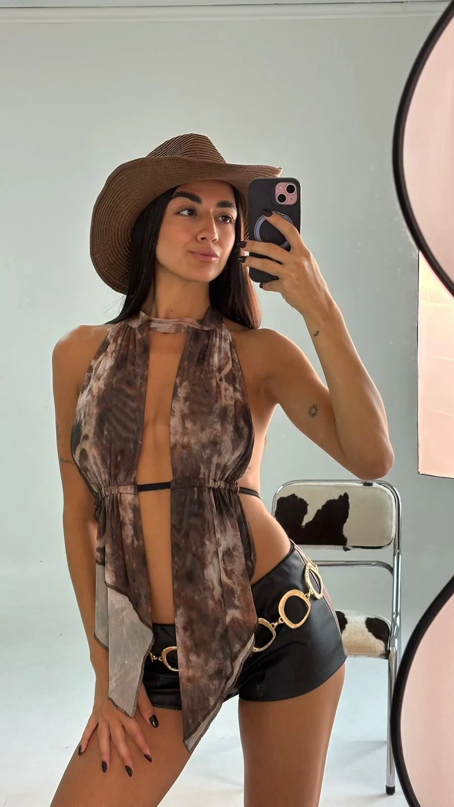 T416 - TOP CHOKER ABIERTO PICO IRREGULAR - MICROTUL SUBLIMADO