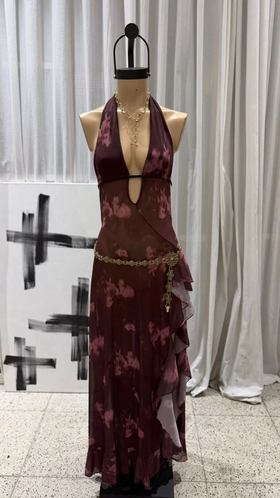 26/V04 - MAXIVESTIDO MARILYN VOLADO IRREGULAR - MICROTUL SUBLIMADO