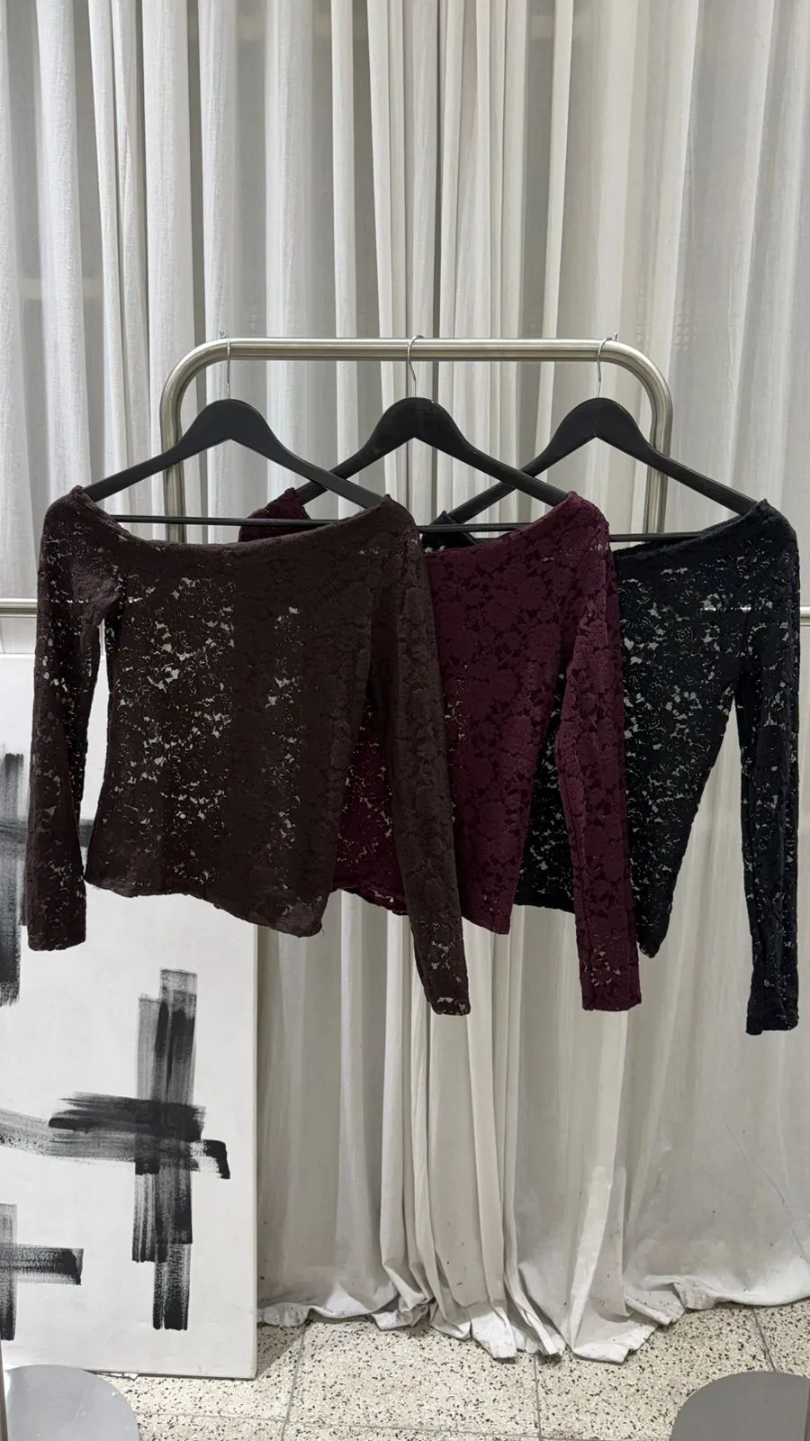 26/T25 - TOP M/L HOMBRO CAIDO - ENCAJE FLOCK - Imagen 7