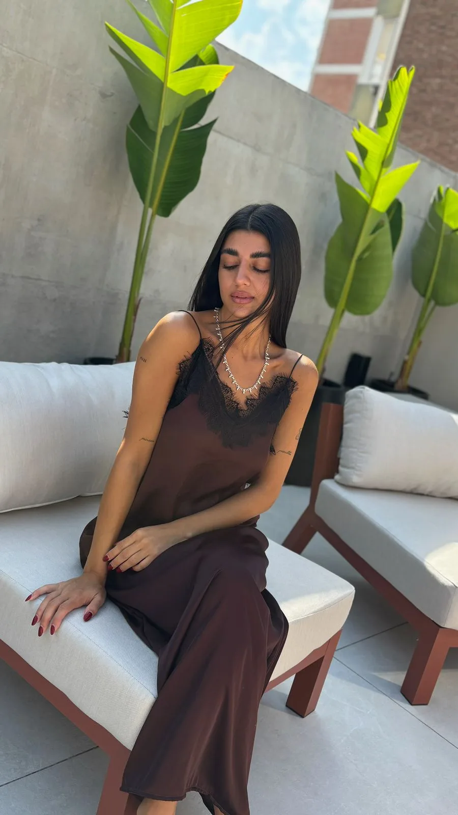 26/V15 - MAXIVESTIDO ESCOTE PUNTILLA S/ESPALDA - SEDITA MONACO