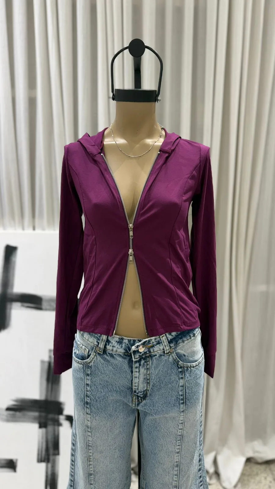 26/T37 - TOP M/L CIERRE DOBLE C/CAPUCHA - ALGODON LYCRA - Imagen 5