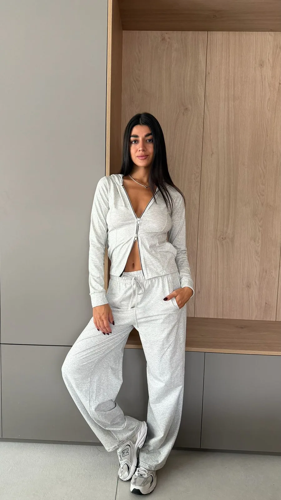 26/T37 - TOP M/L CIERRE DOBLE C/CAPUCHA - ALGODON LYCRA