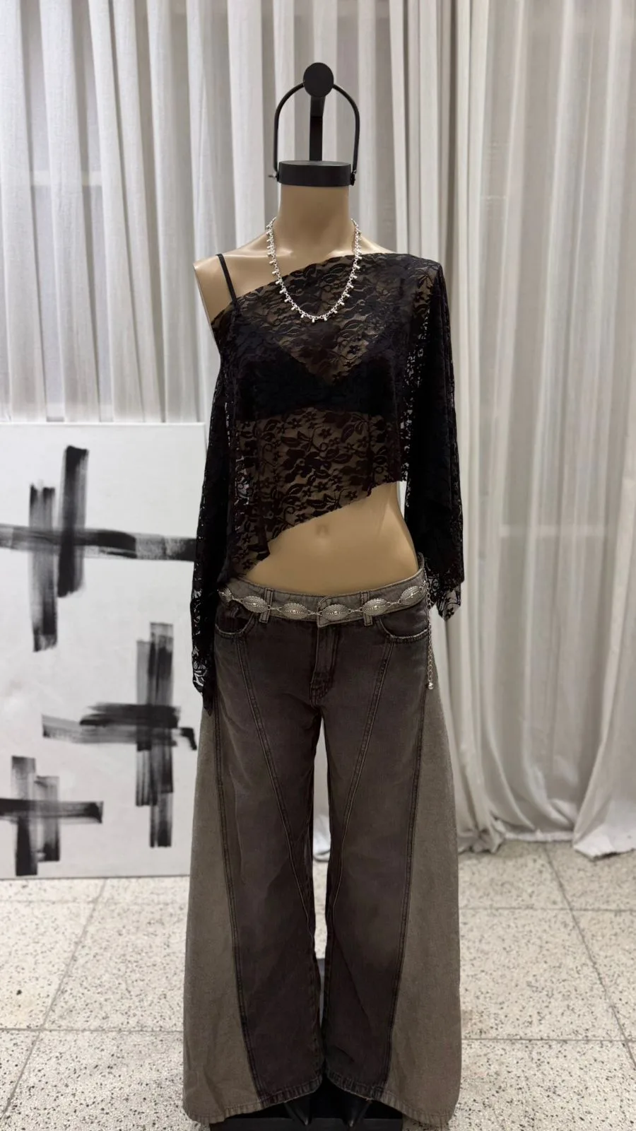 26/T44 - CAPA UN HOMBRO - ENCAJE