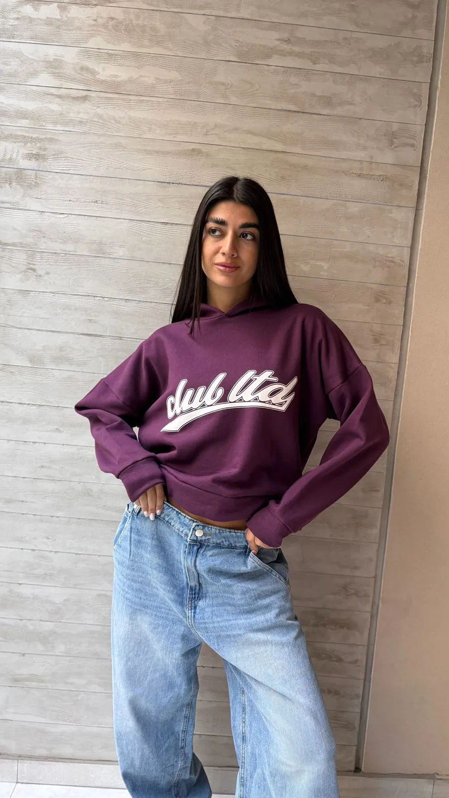 26/B11 - BUZO CAPUCHA "CLUB LTD" - FRIZA