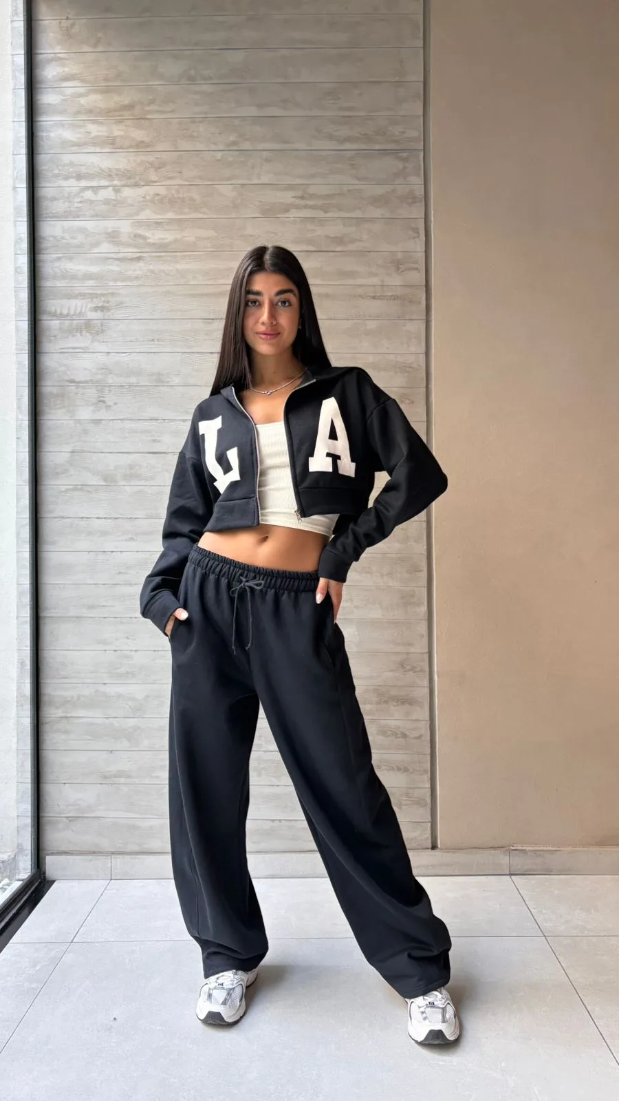 26/P11 - JOGGER BARREL FIT CORDON - FRIZA