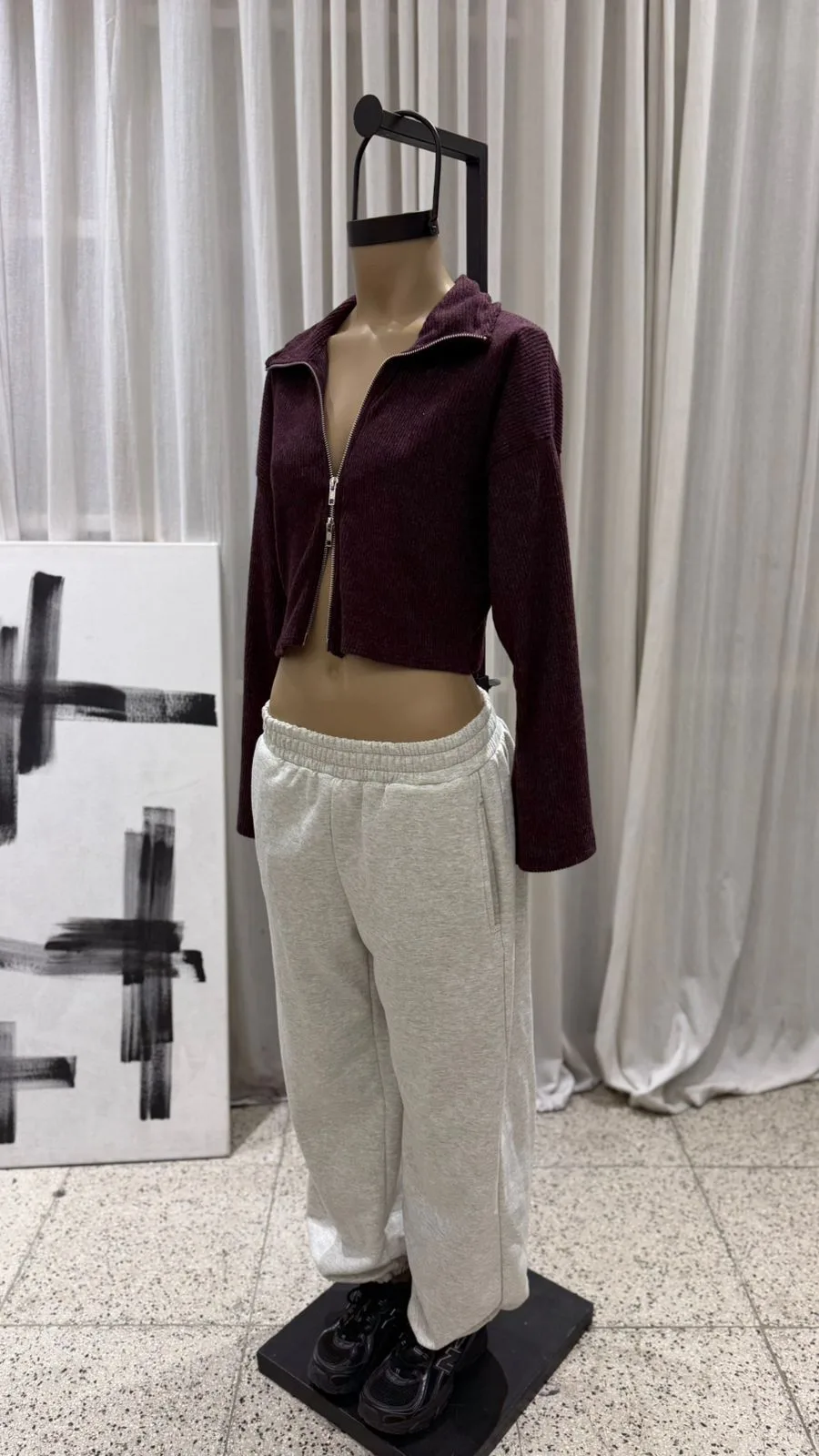 26/P10 - JOGGER BOLSILLOS - FRIZA - Imagen 3