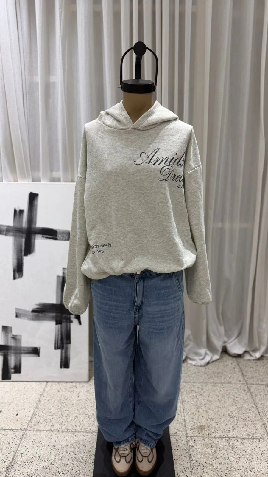 26/B16 – BUZO CAPUCHA “DREAMS” – FRIZA