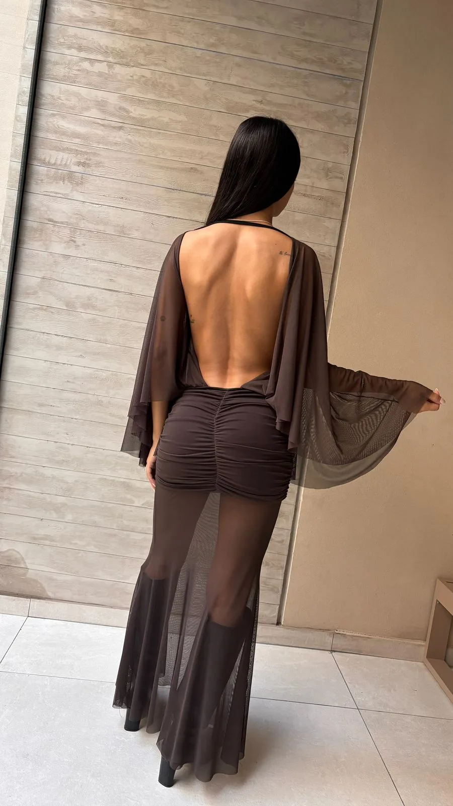 26/V42 - MAXIVESTIDO MANGA MURCIELAGO S/ESPALDA - MICROTUL
