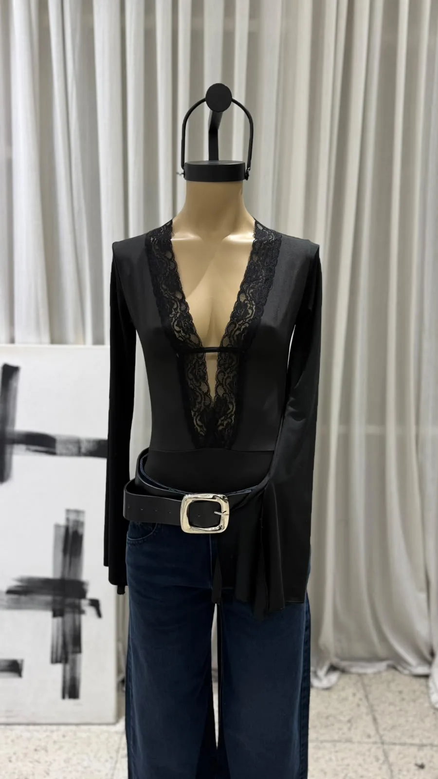 26/BB33 - BODY M/L ESCOTE LARGO PUNTILLA - MICROFIBRA