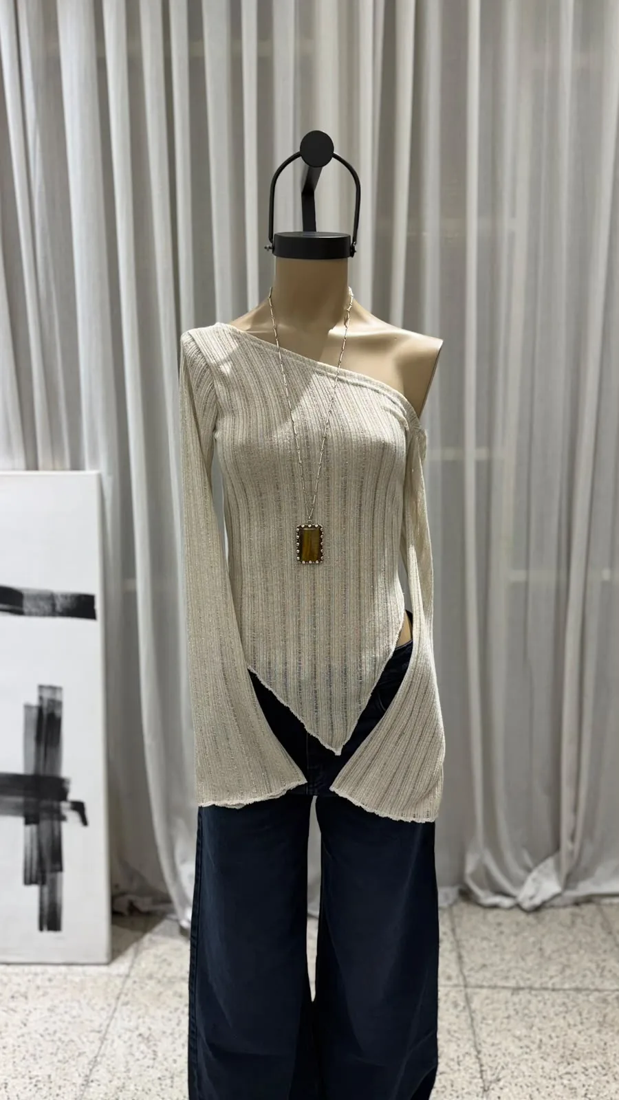 26/T189 - TOP HOMBRO CAIDO MANGA OXFORD - TEJIDO BUCAREST