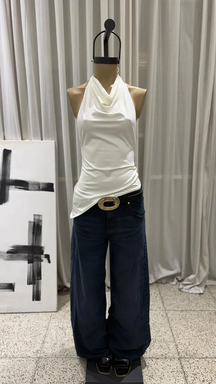26/T250 – TOP HALTER TIRA SIN ESPALDA CON ACC – TRICOT