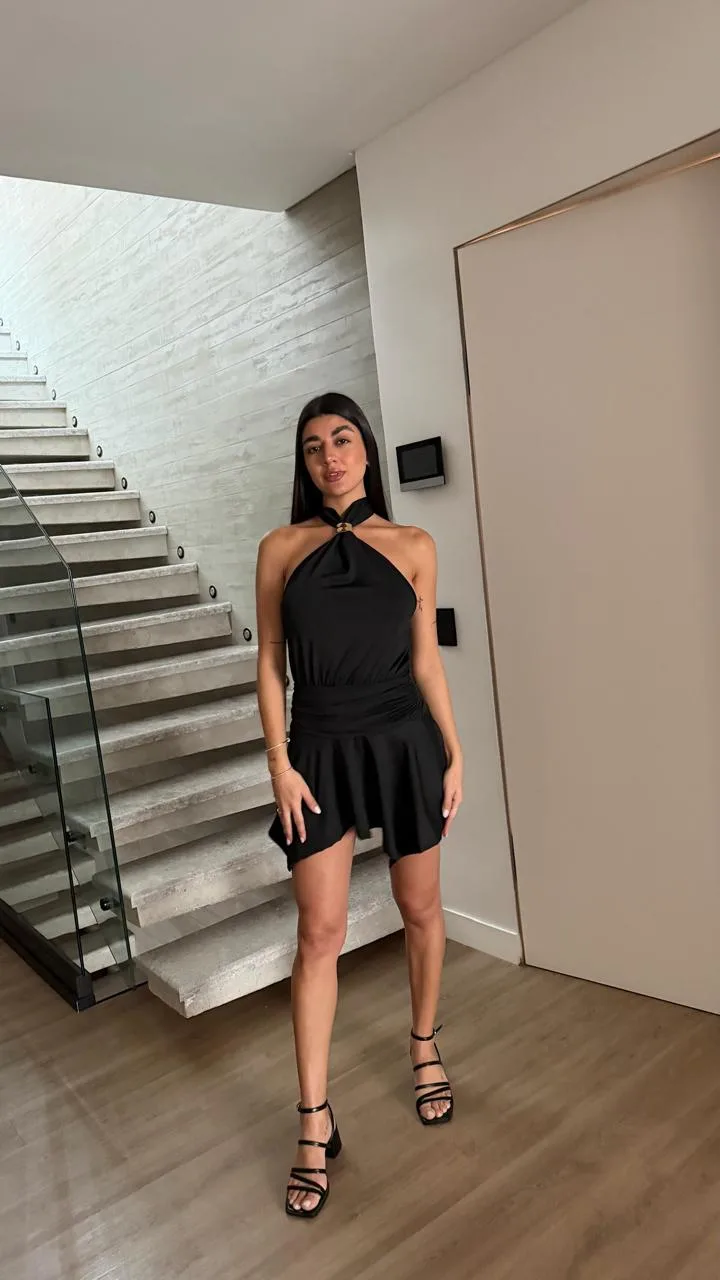 26/V88 - VESTIDO CHOKER ACC FAJA VOLADO - MICROFIBRA